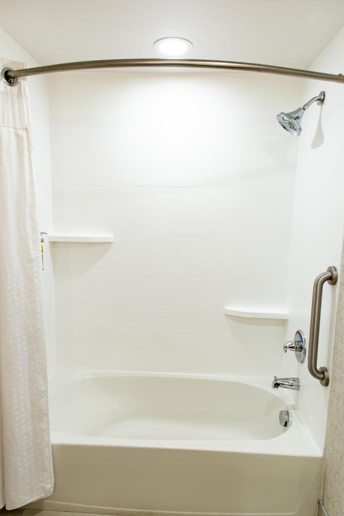 Holiday Inn Express - Columbus - Dublin, an IHG Hotel photo 4