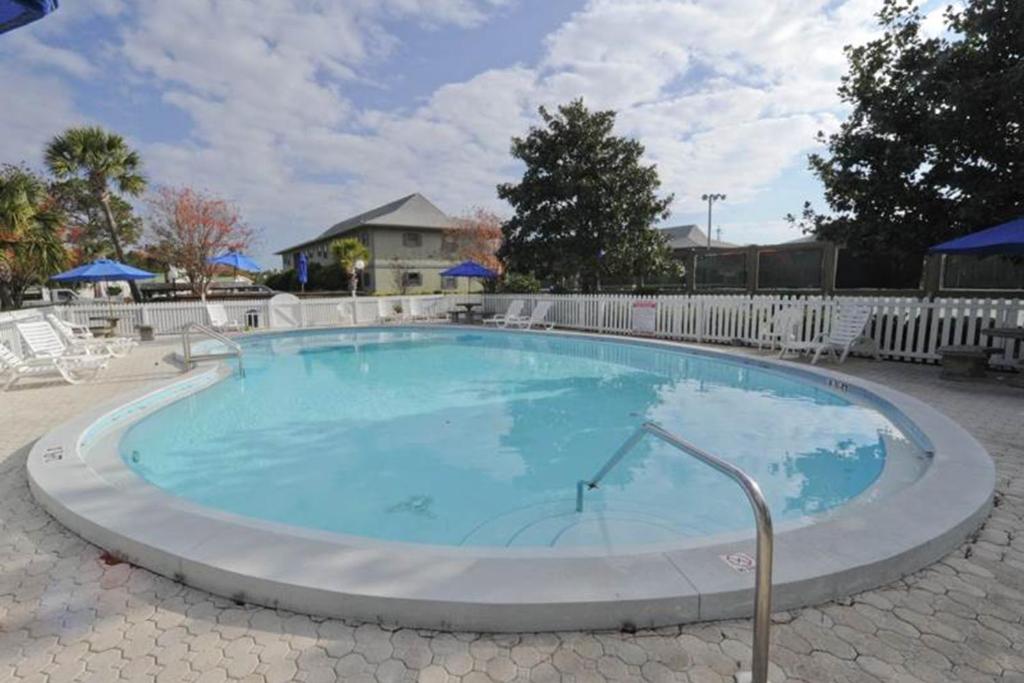 Beachwood Villas 7C photo 2