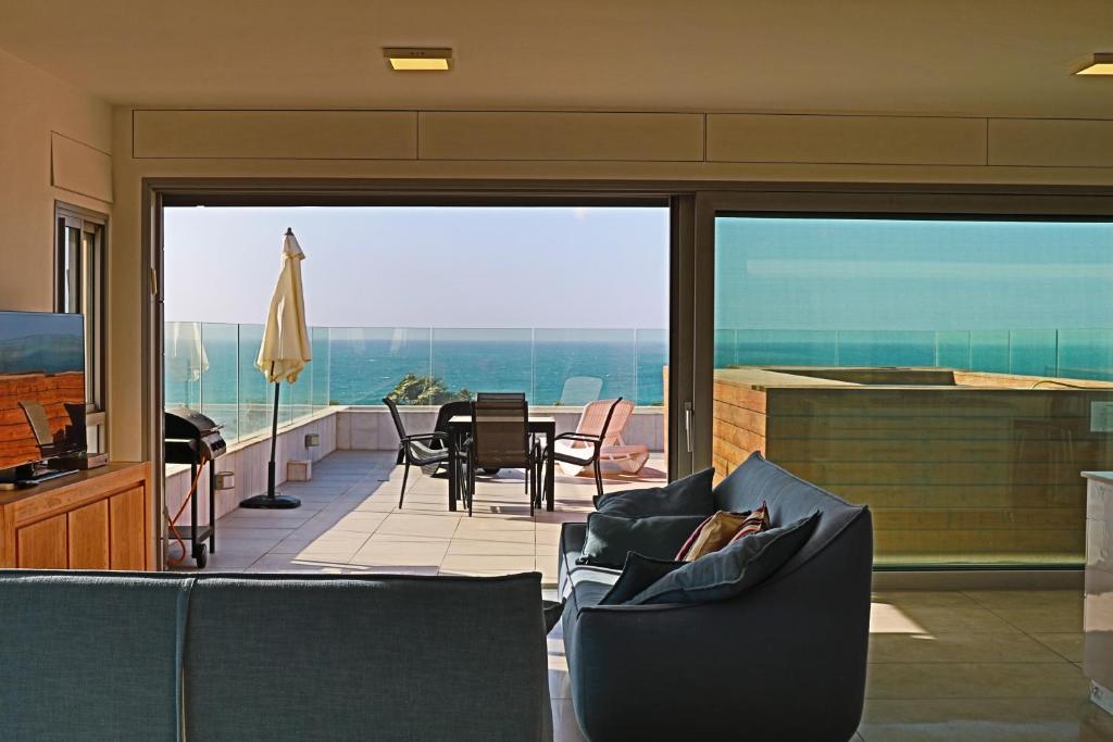 SeaScape Terraces Netanya photo 3