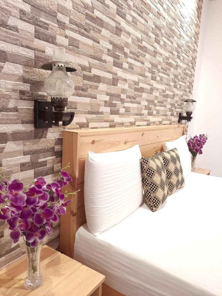 Dhanudi Homestay - Tap to explore photos