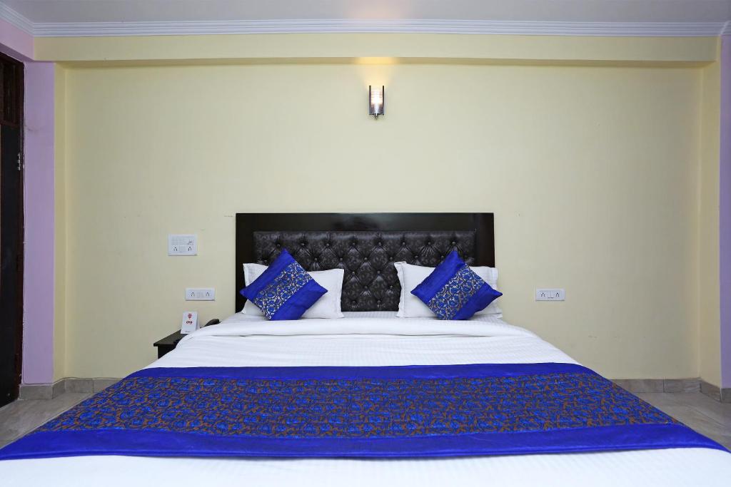 Трехместный (Классический трехместный номер), OYO 11504 N D Star Residency