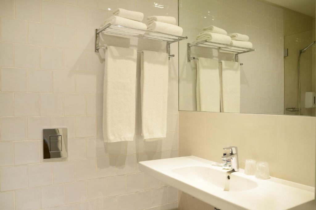 Двухместный (Улучшенный двухместный номер с 1 кроватью), Hotel Spot Family Suites