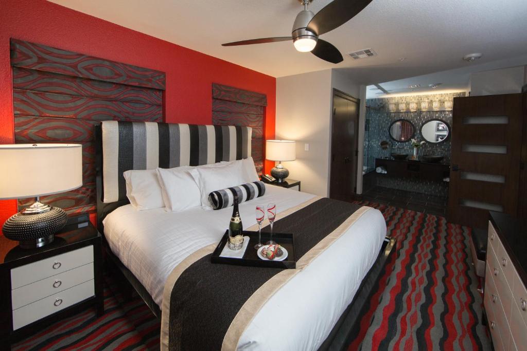 Holiday Inn Club Vacations at Desert Club Resort, an IHG Hotel image