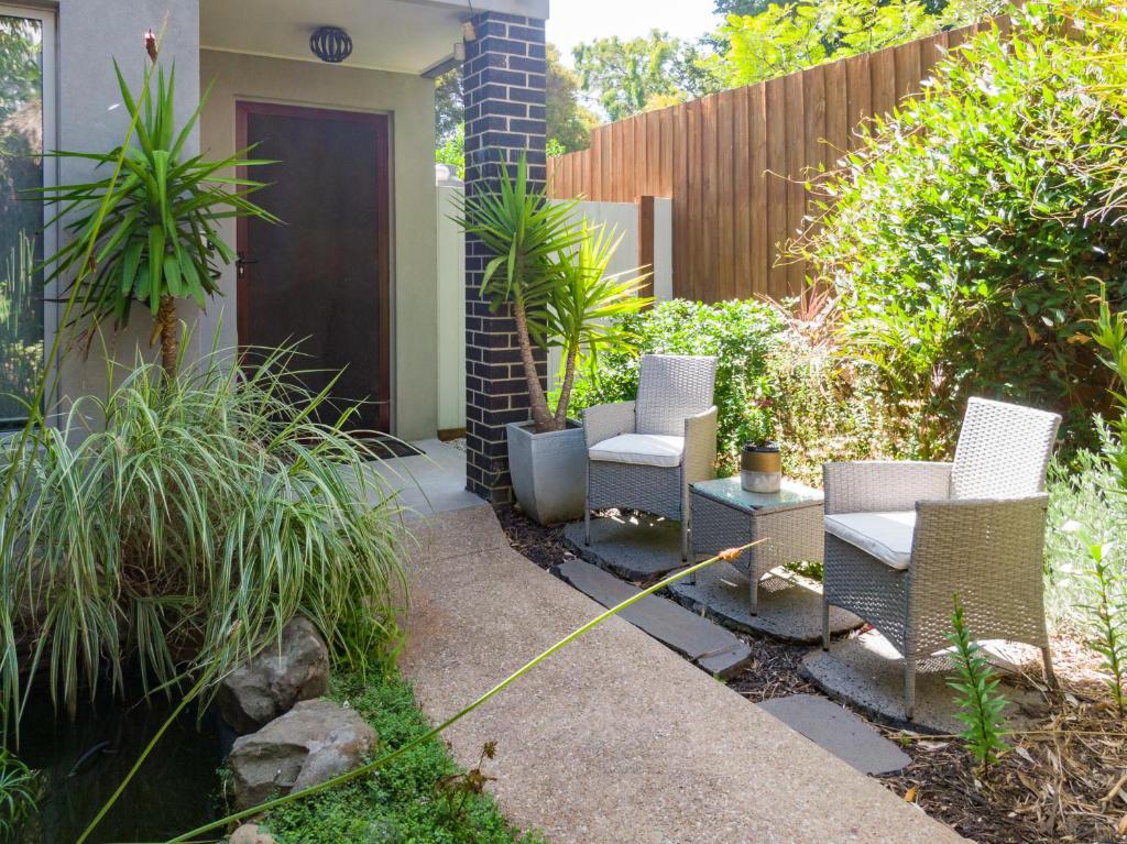 Serenity Guest House photo 1