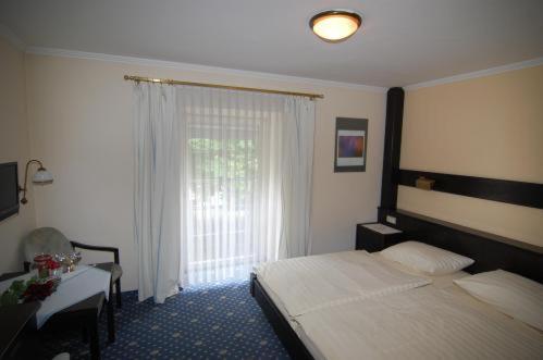 Hotel Goldener Hirsch photo 2