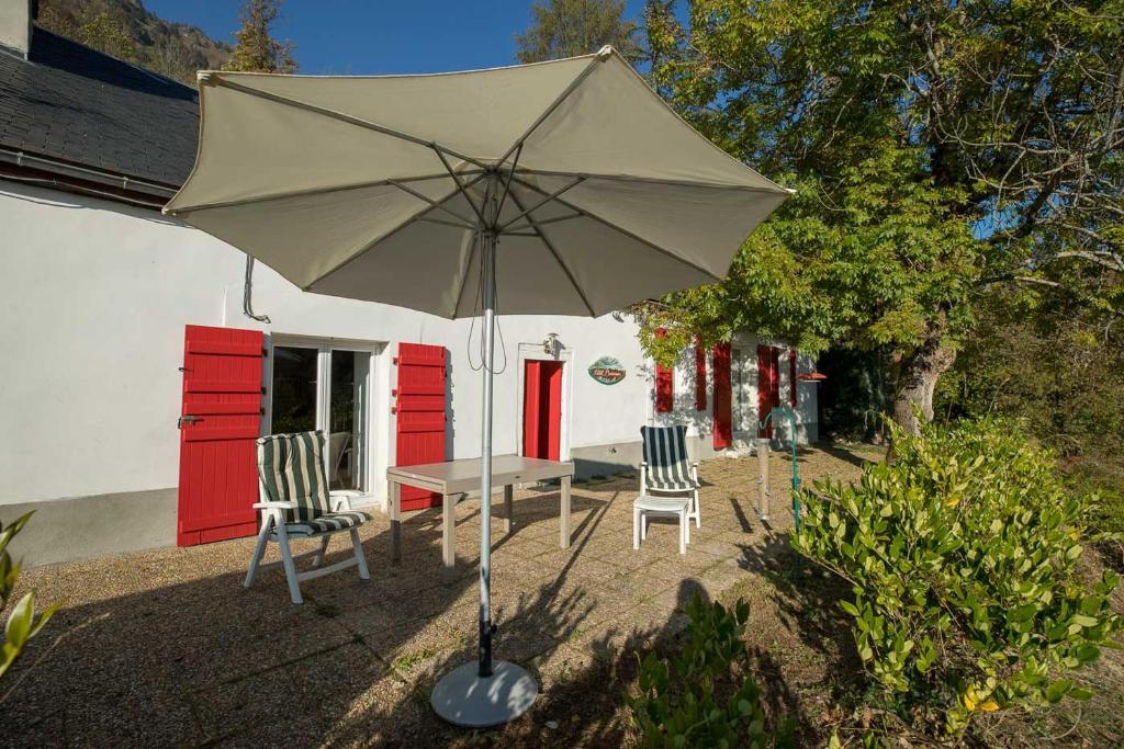 Comfortable farm house Petit Barzun, in the Parc National Pyrenees photo 3