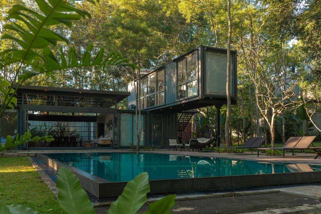 The Box House photo 1