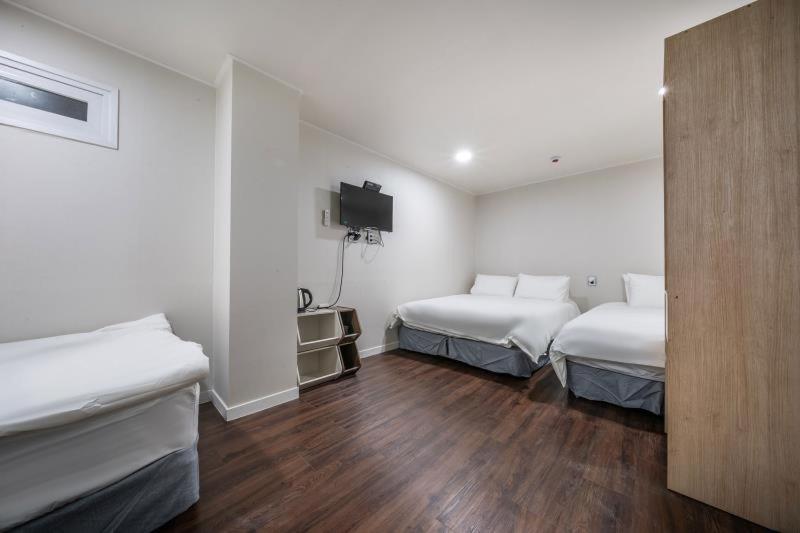 Семейный (Семейный номер (Без окон)), MAYONE HOTEL Myeongdong