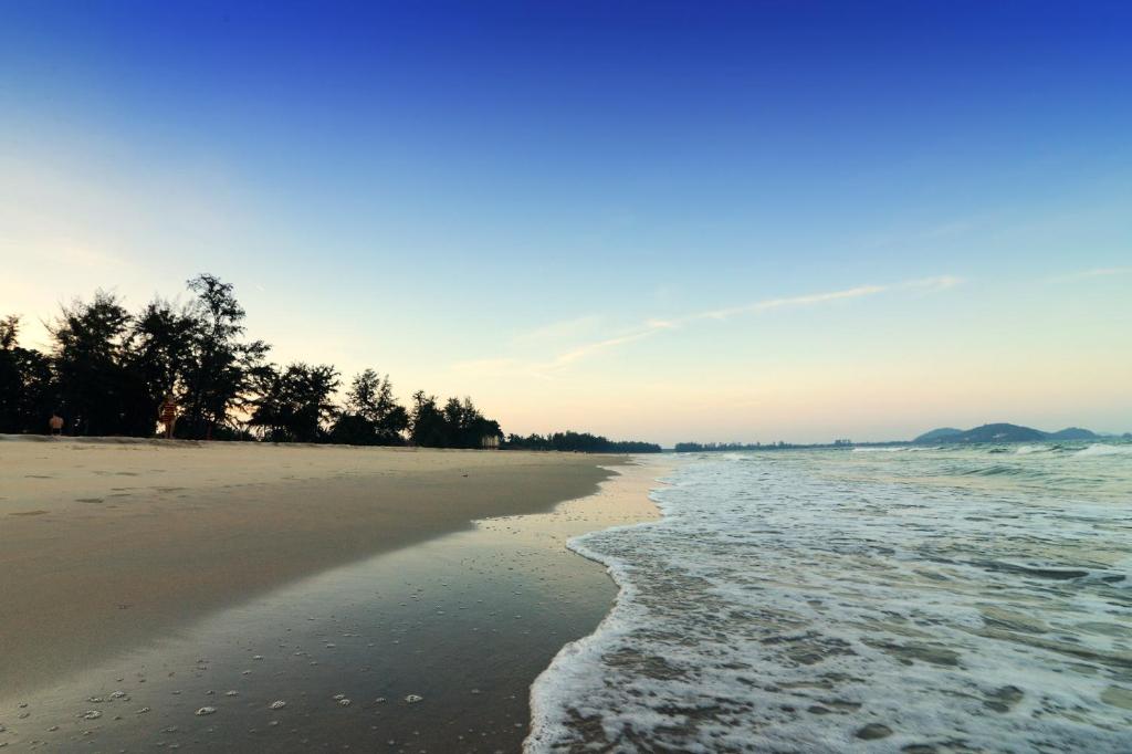 Pantai Regal Hotel photo 2