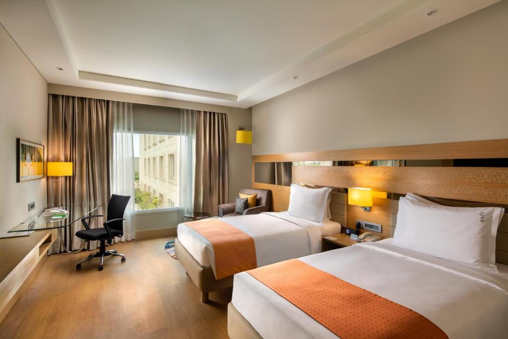 Двухместный (Same Day Use Room for 6 hrs between 0900 hrs to 1800 hrs (same day check-in/out) with complimentary one round of coffee/tea and 25% discount on food), Holiday Inn Agra MG Road, an IHG Hotel