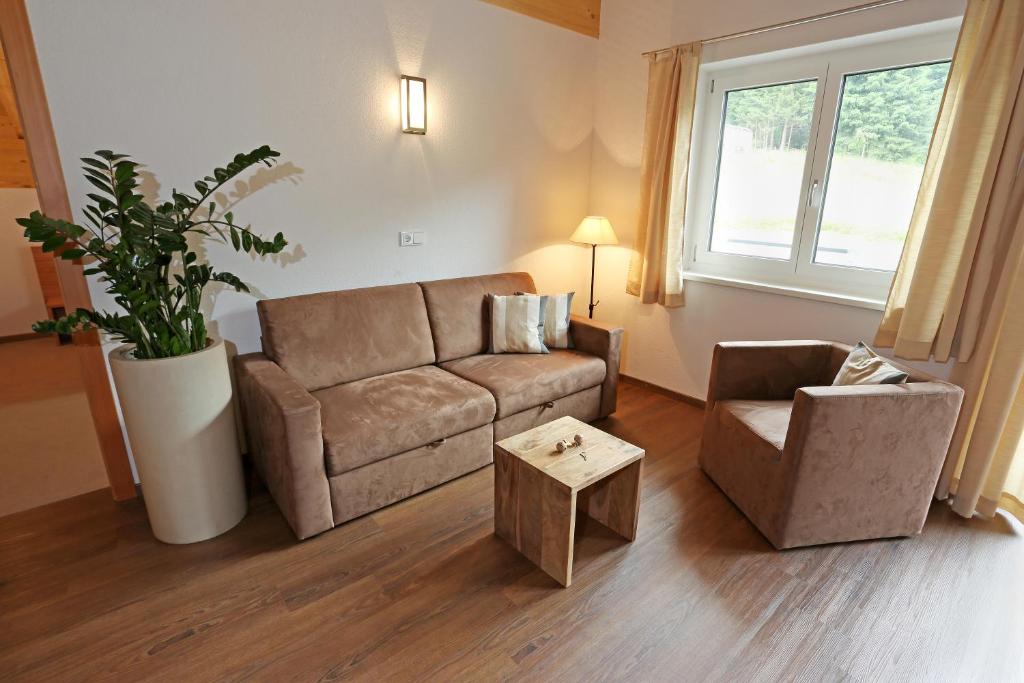 Apart Ladner photo 4