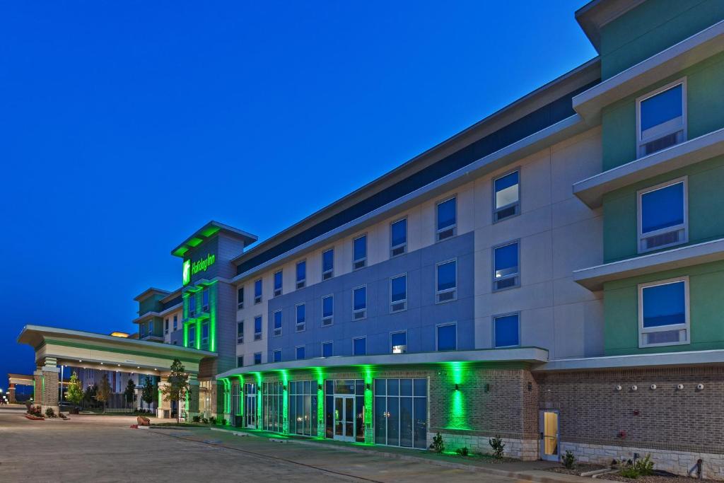 Holiday Inn Amarillo East, an IHG Hotel image