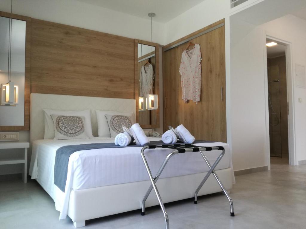 Двухместный (Улучшенный двухместный номер с 1 кроватью), Olivista Hotel