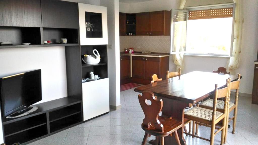 2 bedrooms appartement with balcony and wifi at Linguaglossa