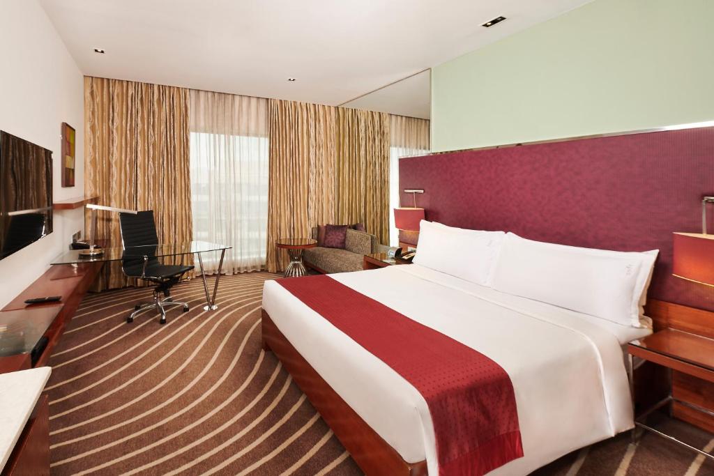 Двухместный (Executive Room with Extra Benefits), Holiday Inn Mumbai International Airport