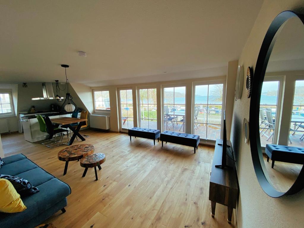 BEACH HOUSE-Traumwohnung in Bestlage mit herrlichem Meerblick photo 1