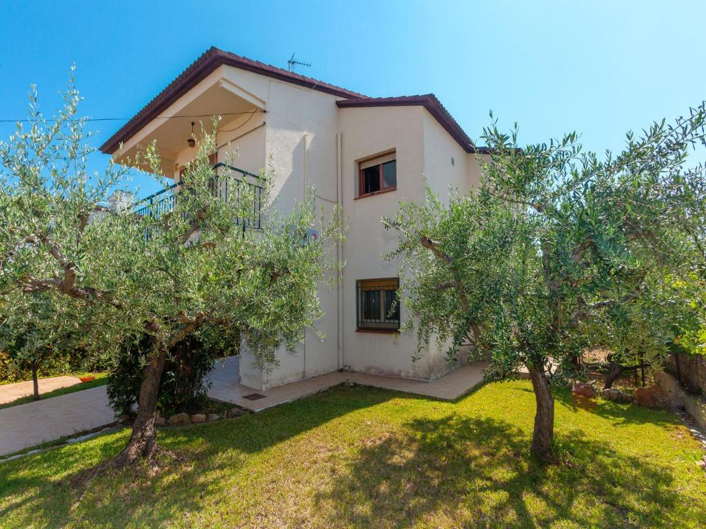 Holiday Home Angel Guimera by Interhome