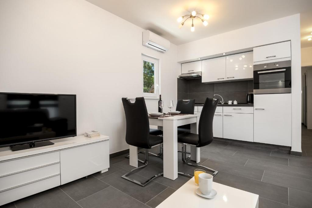 Sunny Biokovo Apartments photo 2