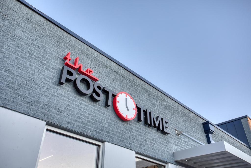 Post Time Inn image