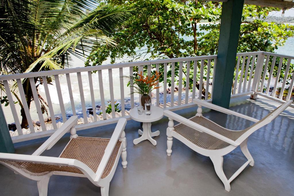 Talalla Bay Beach House photo 4