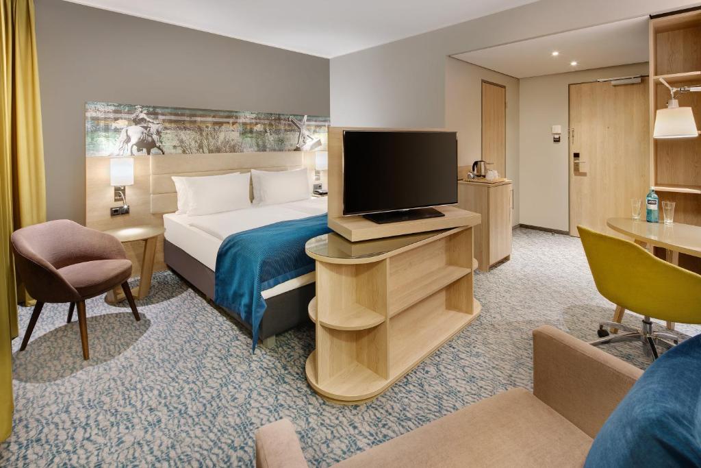 Сьюит (Полулюкс - для некурящих), Holiday Inn Düsseldorf City – Toulouser Allee