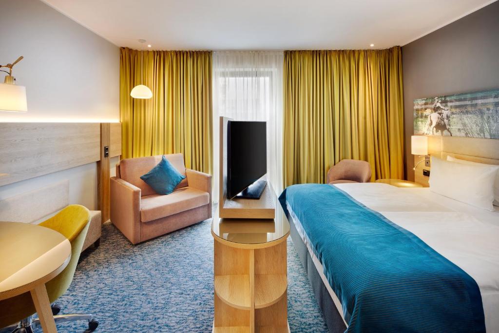 Сьюит (Полулюкс - для некурящих), Holiday Inn Düsseldorf City – Toulouser Allee