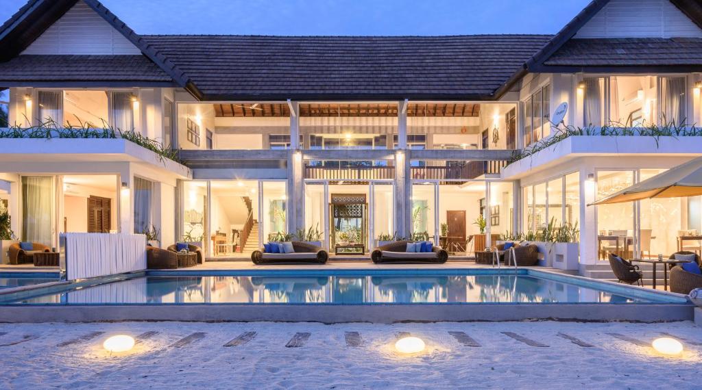 The Beach House by Reveal photo 1