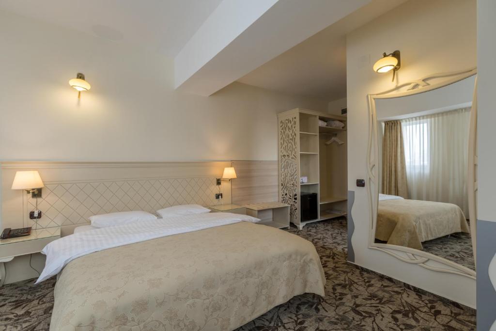 Двухместный (Стандартный номер с кроватью размера «king-size»), Siqua Hotel