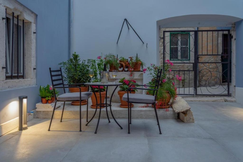 Boutique Rooms Mirabilis photo 4