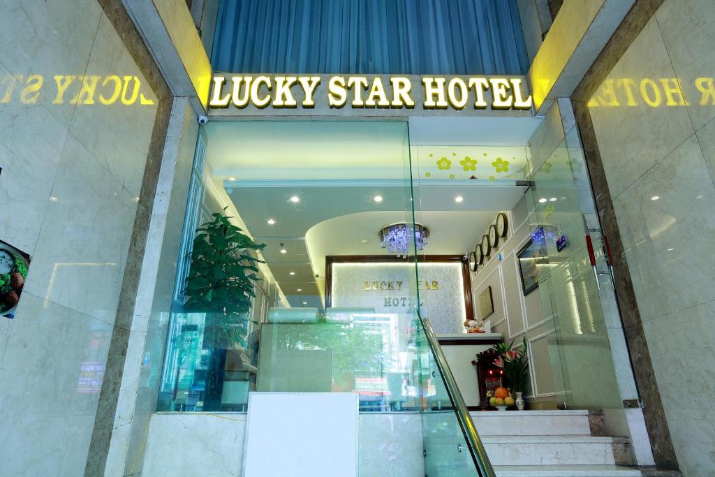 Lucky Star Hotel 266 De Tham (New Pearl Hotel)