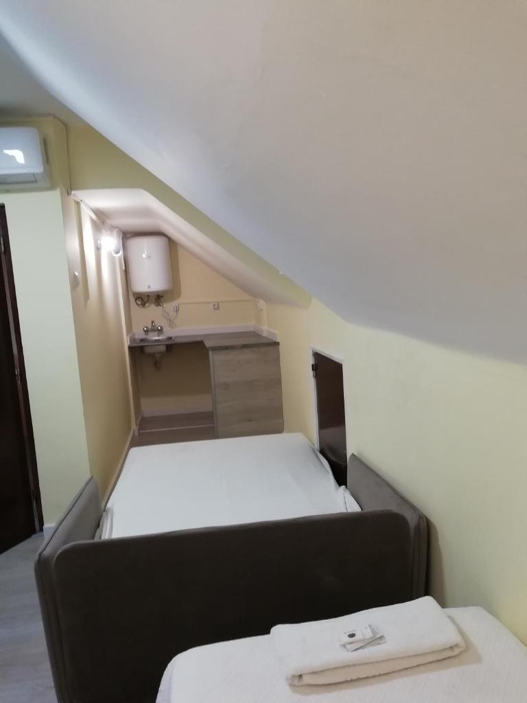 Четырехместный (Четырехместный номер с собственной ванной комнатой), Residencial Camoes