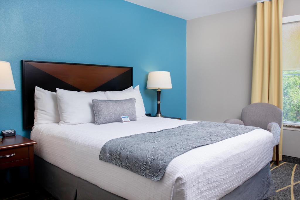 Belltown Inn photo 2