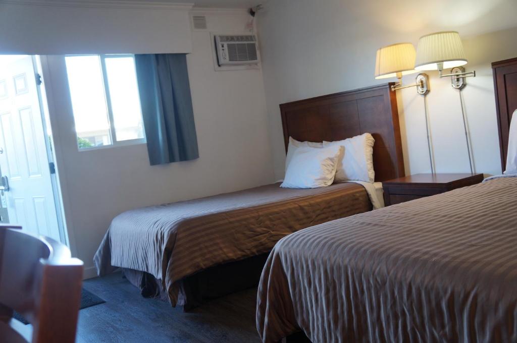 Westward Inn & Suites photo 2