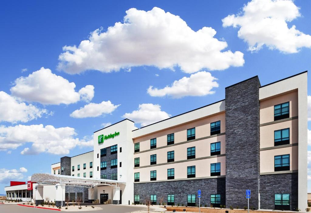 Holiday Inn Lubbock South, an IHG Hotel image