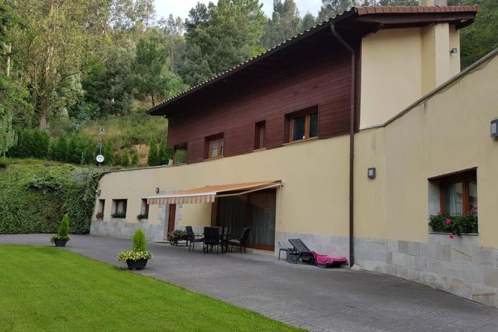 Aliga Etxea. Beach & Mountain Village photo 1