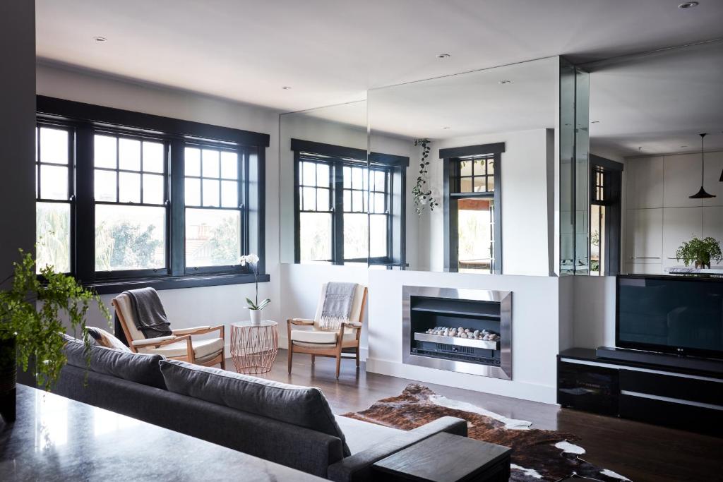 St Kilda Beachfront Penthouse photo 2