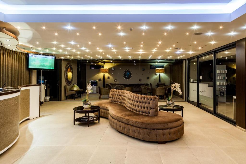 Aquarius Luxury Suites photo 4