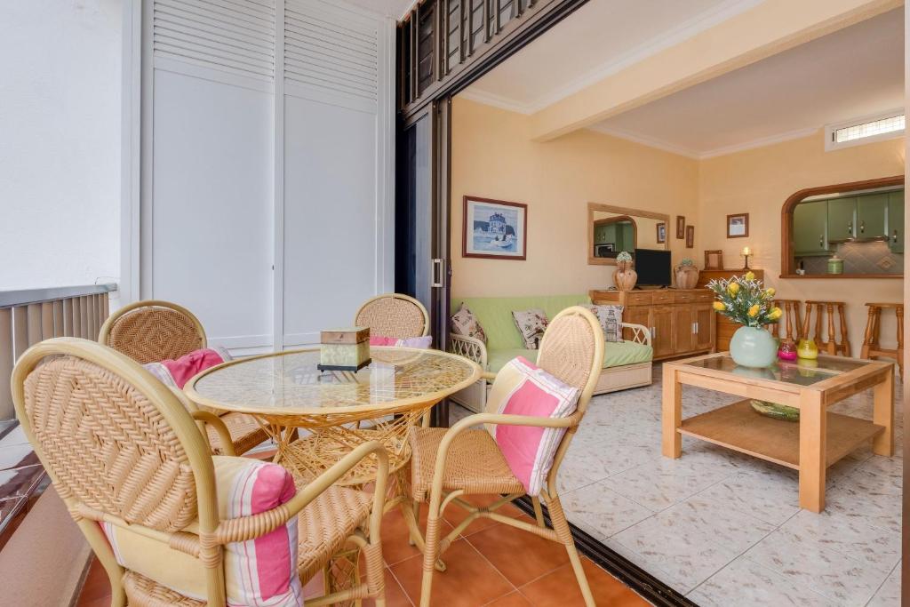 Bungalow Los Gigantes photo 3