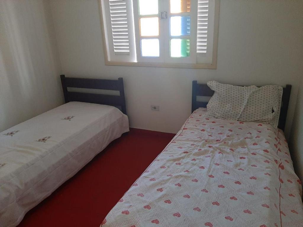Casa 5 quartos, ampla, a 100 metros da praia. Amigos e família são bem vindos a essa casa. Venha viver momentos inesquecíveis aqui. photo 2