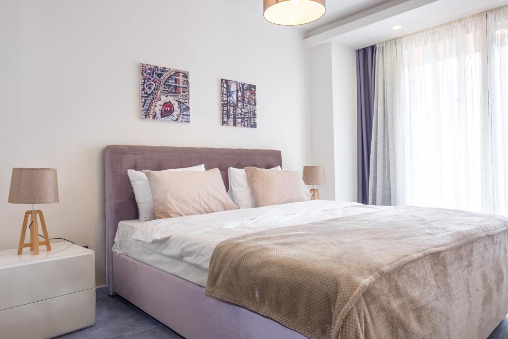 Deluxe Apt w/ Rooftop Pool in The Heart of Kyrenia photo 1