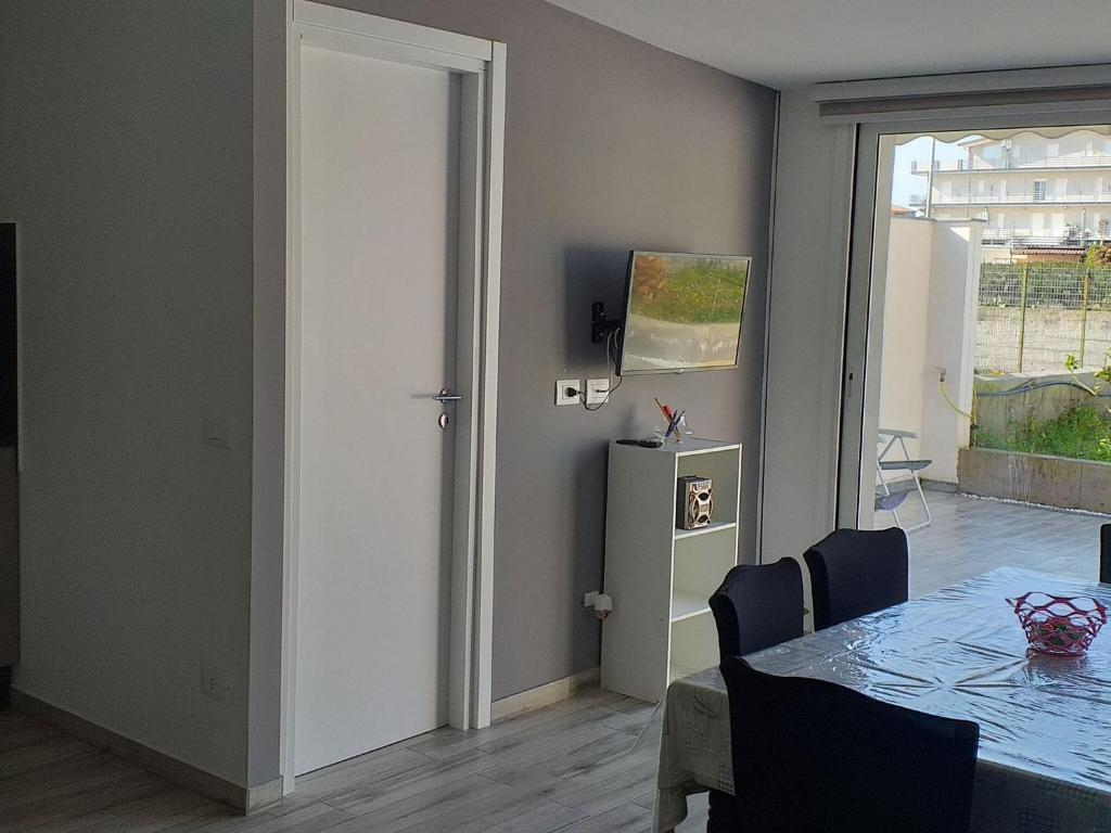 Lovely bungalow in Belpasso with garden and Etna view photo 1