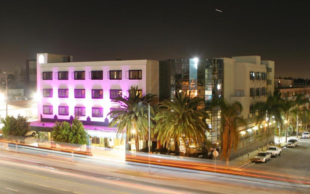 Garden Suite Hotel image