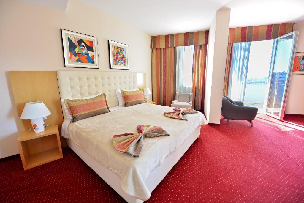 Jolly Hotel photo 1