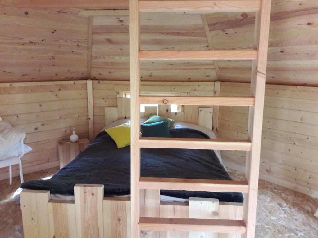 CABANE DANS LES ARBRES photo 2
