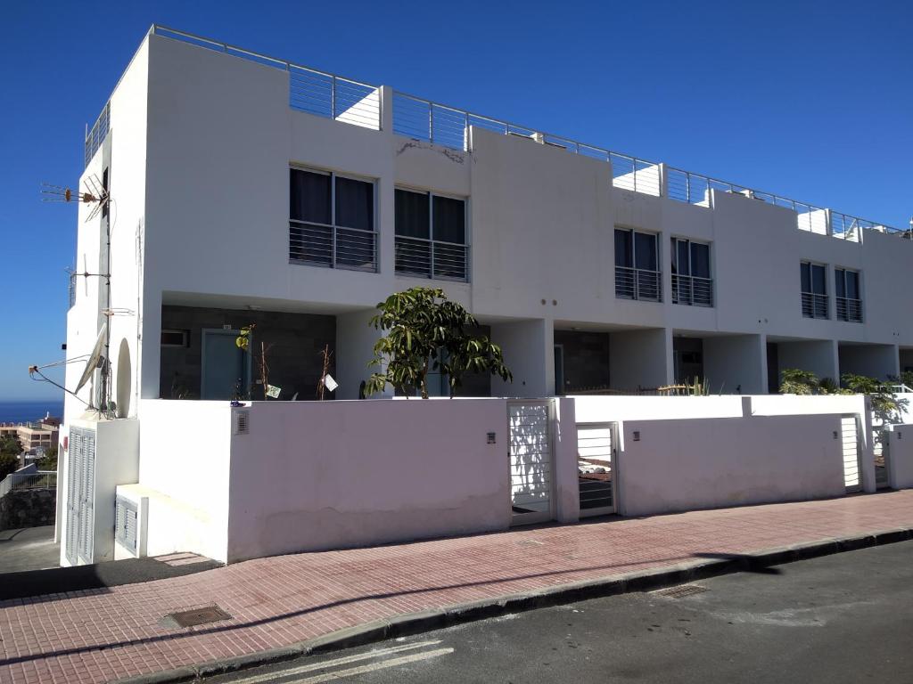 Duplex Apartments Nirvana photo 2