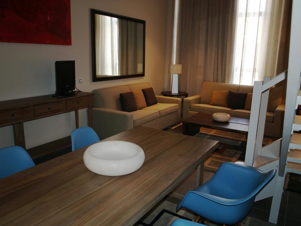 Eco Alcalá Suites photo 3