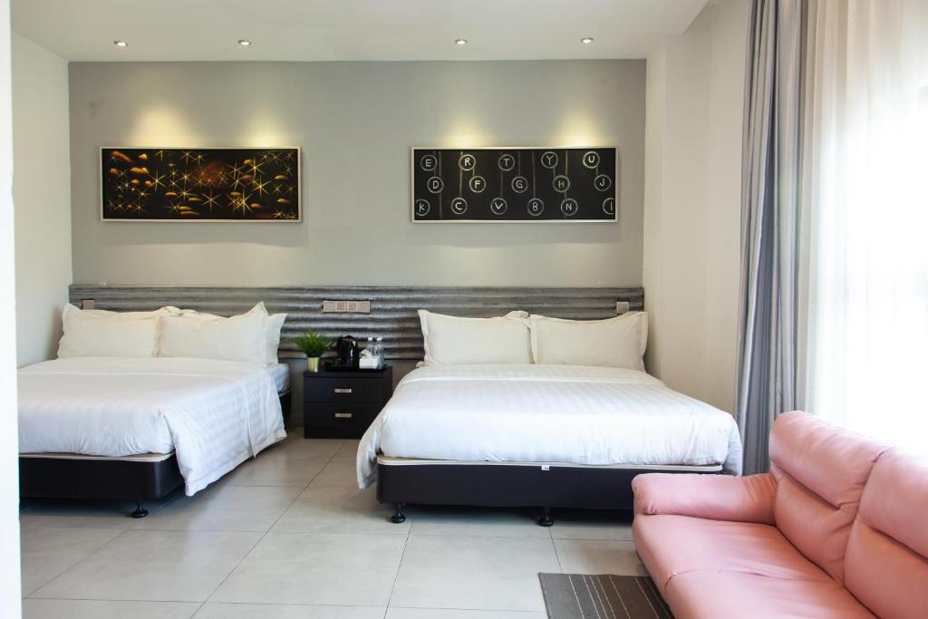 M Design Hotel @ Shamelin Perkasa photo 1