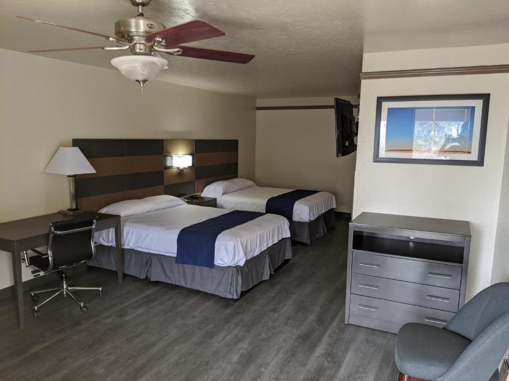 Atrium Inn photo 3