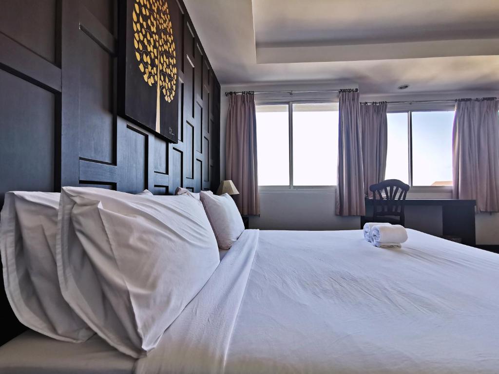 Nana Buri Hotel photo 2