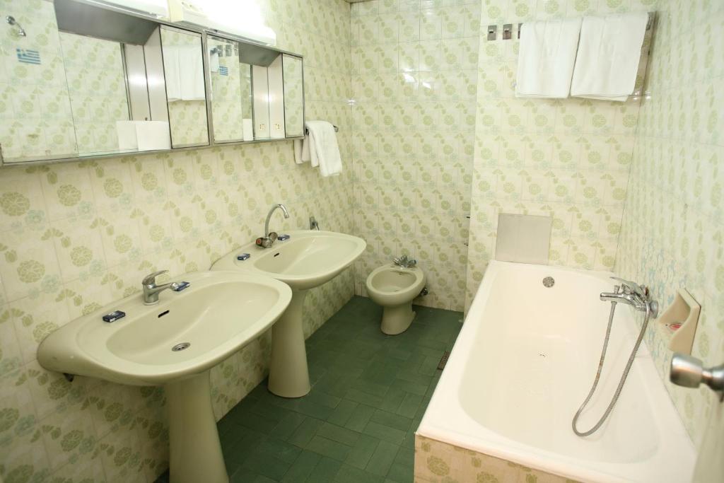Семейный (Пятиместный номер), Hotel Slavija